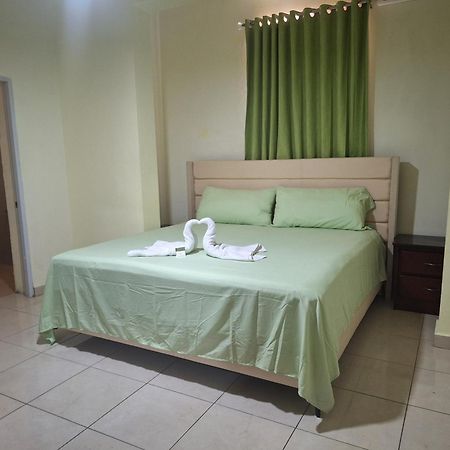 Hotel Enrique I Gazcue, Bed And Breakfast Santo Domingo Exteriör bild