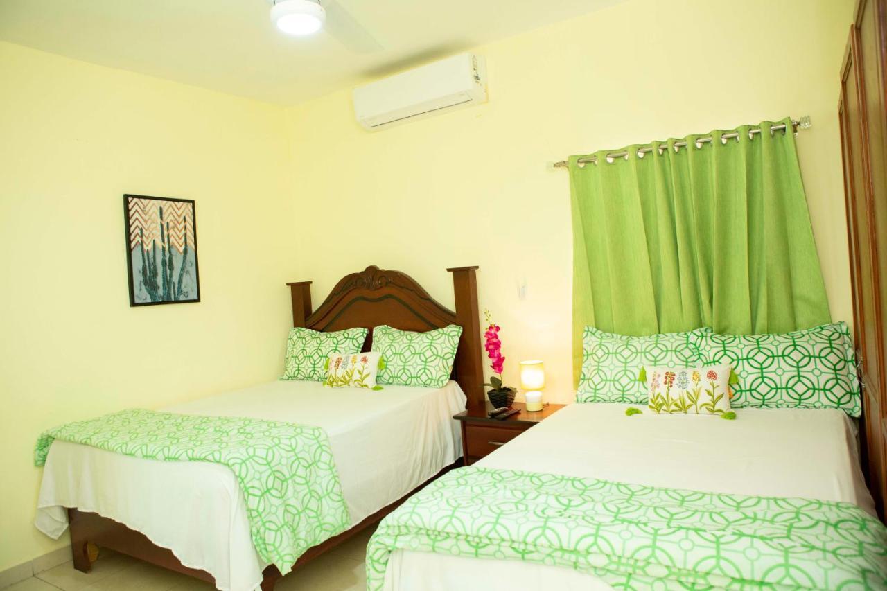 Hotel Enrique I Gazcue, Bed And Breakfast Santo Domingo Exteriör bild