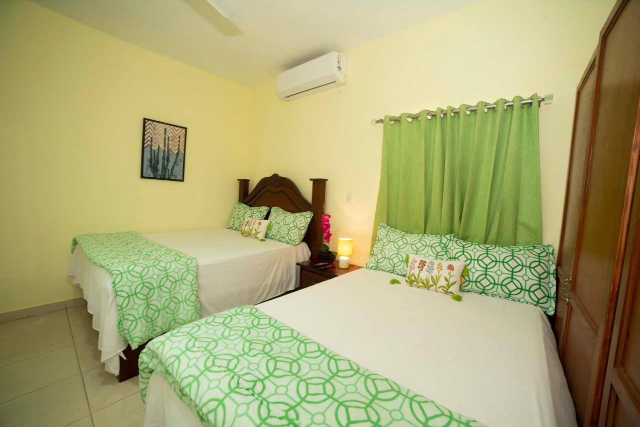 Hotel Enrique I Gazcue, Bed And Breakfast Santo Domingo Exteriör bild