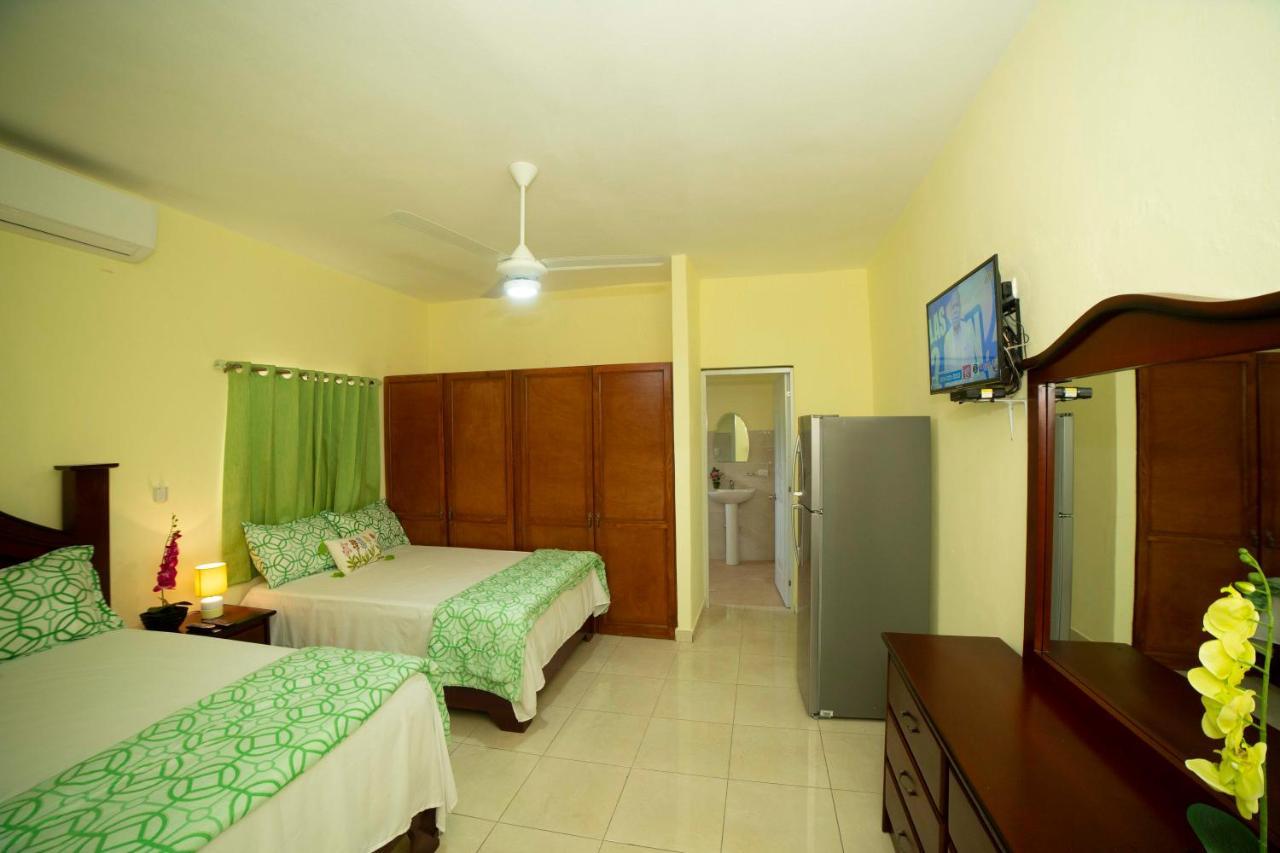 Hotel Enrique I Gazcue, Bed And Breakfast Santo Domingo Exteriör bild