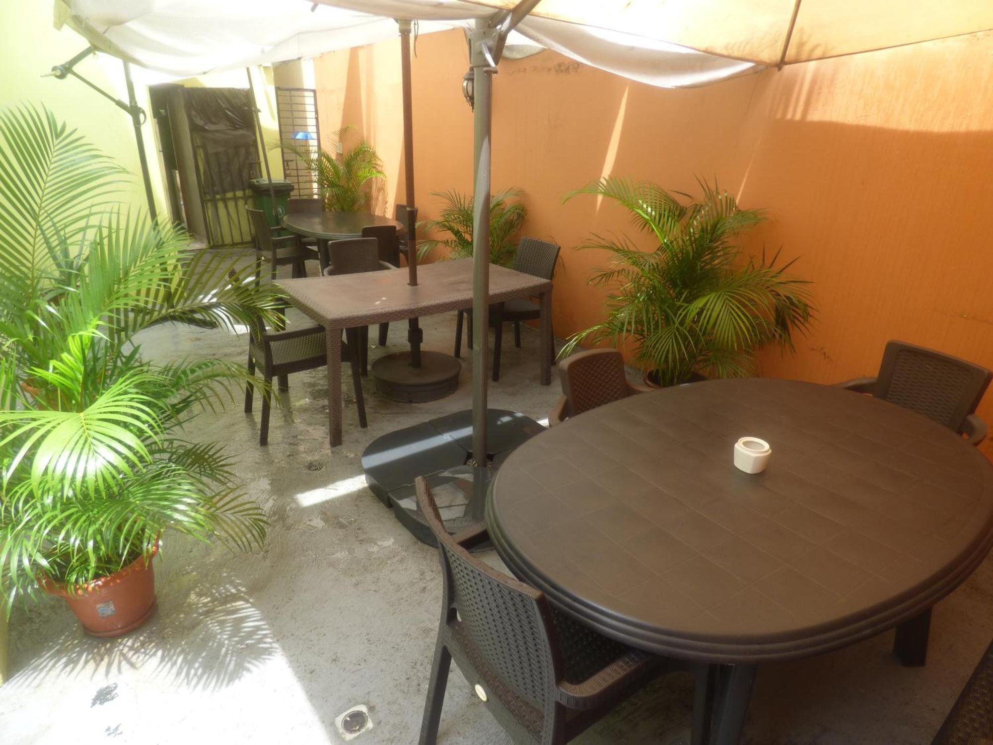 Hotel Enrique I Gazcue, Bed And Breakfast Santo Domingo Exteriör bild